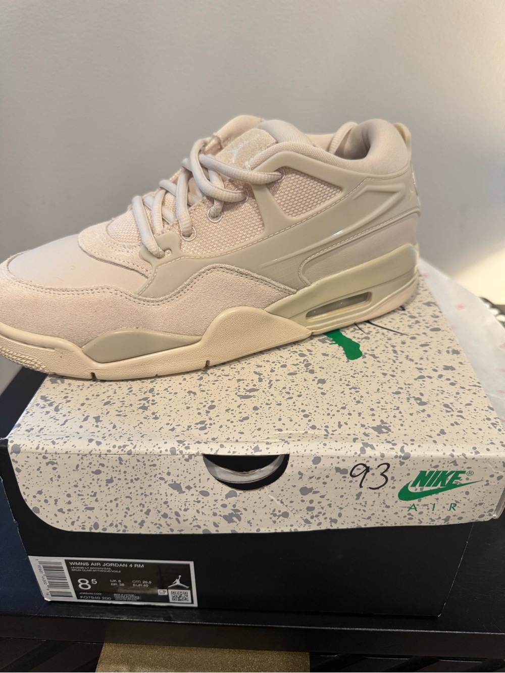 Womens air jordan 4